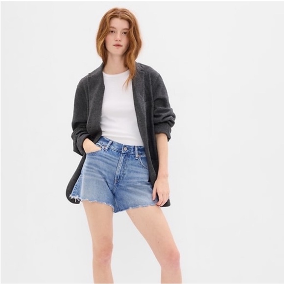 GAP Pants - GAP Low Stride Short